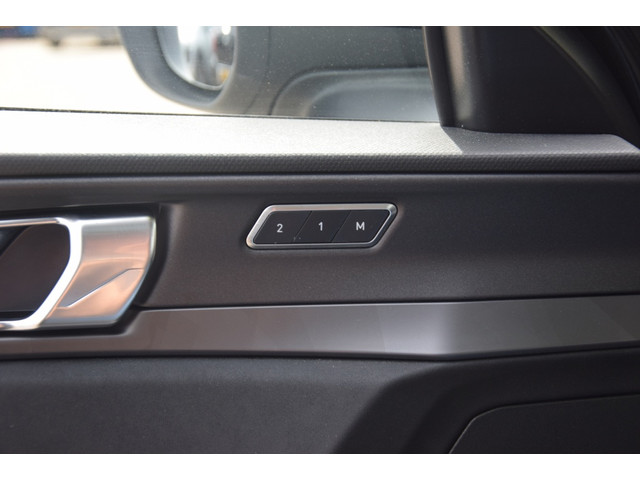 Lynk&co 01 1.5 PHEV Plug-In 360 Camera/Navi/Pano/Adaptive/Keyless Lynk&co 01 1.5 PHEV Plug-In 360 Camera/Navi/Pano/Adaptive/Keyless