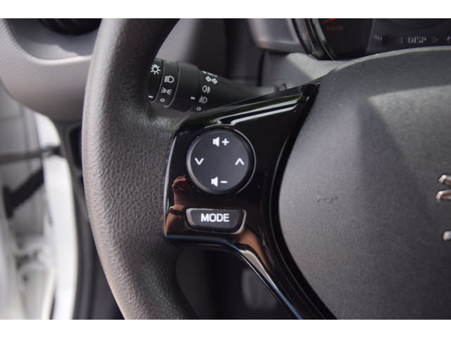 Peugeot 108 1.0e-VTi Active Premium Airco/Mistlampen/Bluetooth Peugeot 108 1.0e-VTi Active Premium Airco/Mistlampen/Bluetooth