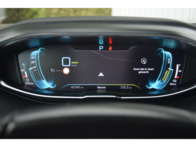 Peugeot 3008 1.6 HYbrid 225 Allure Pack Navi/Camera/PDC/Clima Peugeot 3008 1.6 HYbrid 225 Allure Pack Navi/Camera/PDC/Clima