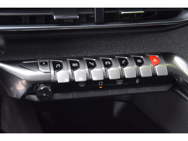 Peugeot 3008 1.6 HYbrid 225 Allure Pack Navi/Camera/PDC/Clima Peugeot 3008 1.6 HYbrid 225 Allure Pack Navi/Camera/PDC/Clima