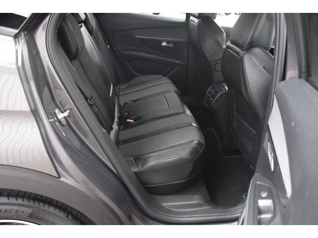 Peugeot 3008 1.6 HYbrid 225 Allure Pack Navi/Camera/PDC/Clima Peugeot 3008 1.6 HYbrid 225 Allure Pack Navi/Camera/PDC/Clima