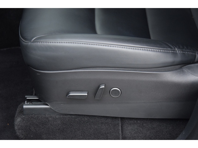 Tesla Model Y Long Range AWD 75kWh Pano/Leer/AutoPilot/BTW Auto Tesla Model Y Long Range AWD 75kWh Pano/Leer/AutoPilot/BTW Auto