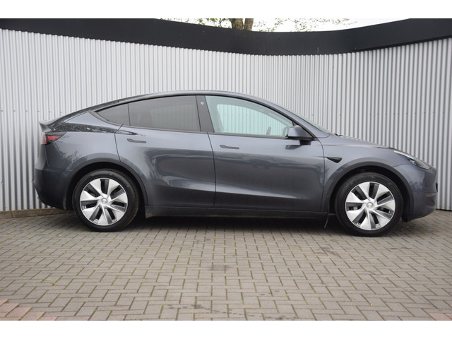 Tesla Model Y Long Range AWD 75kWh Pano/Leer/AutoPilot/BTW Auto Tesla Model Y Long Range AWD 75kWh Pano/Leer/AutoPilot/BTW Auto