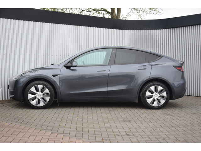 Tesla Model Y Long Range AWD 75kWh Pano/Leer/AutoPilot/BTW Auto Tesla Model Y Long Range AWD 75kWh Pano/Leer/AutoPilot/BTW Auto