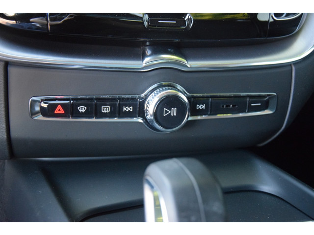 Volvo XC60 T6 Recharge AWD Business Pro Pano/H&K/Camera Volvo XC60 T6 Recharge AWD Business Pro Pano/H&K/Camera
