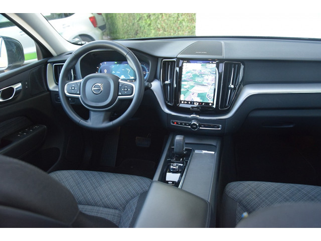 Volvo XC60 T6 Recharge AWD Business Pro Pano/H&K/Camera Volvo XC60 T6 Recharge AWD Business Pro Pano/H&K/Camera